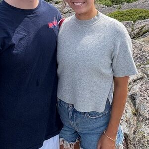 Abercrombie & Fitch Heather Gray Knit Sweater Top